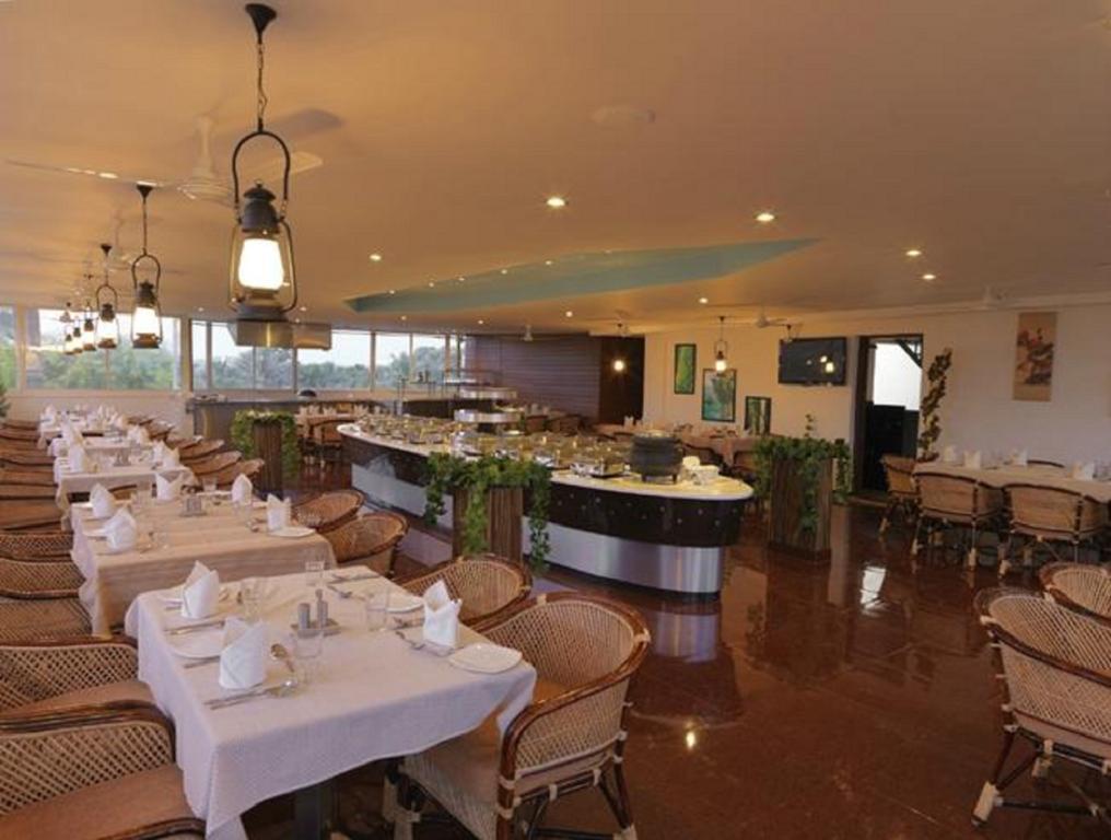 Aquarock Hotel Kazhakuttam エクステリア 写真