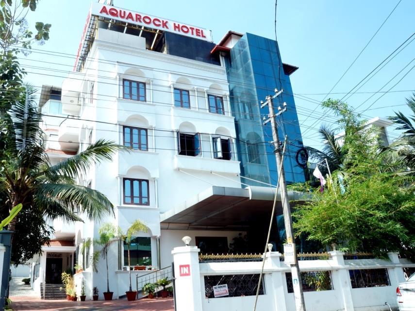 Aquarock Hotel Kazhakuttam エクステリア 写真